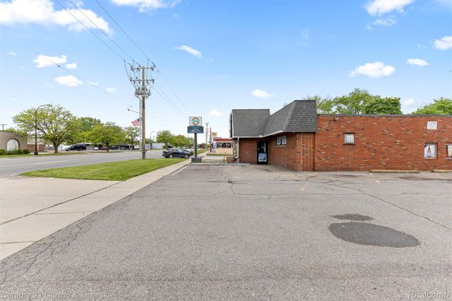 21350 Van Born Rd, Dearborn Heights, MI 48125