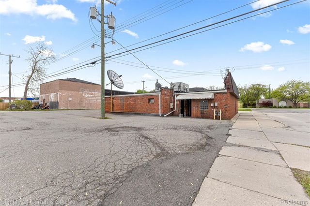 21350 Van Born Rd, Dearborn Heights, MI 48125