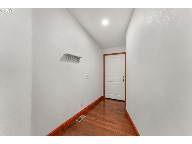 161 SOUTH Ave, Sutherlin, OR 97479