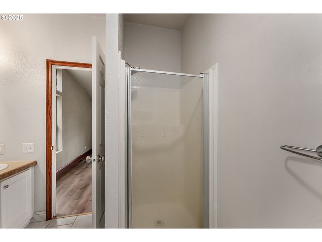 161 SOUTH Ave, Sutherlin, OR 97479