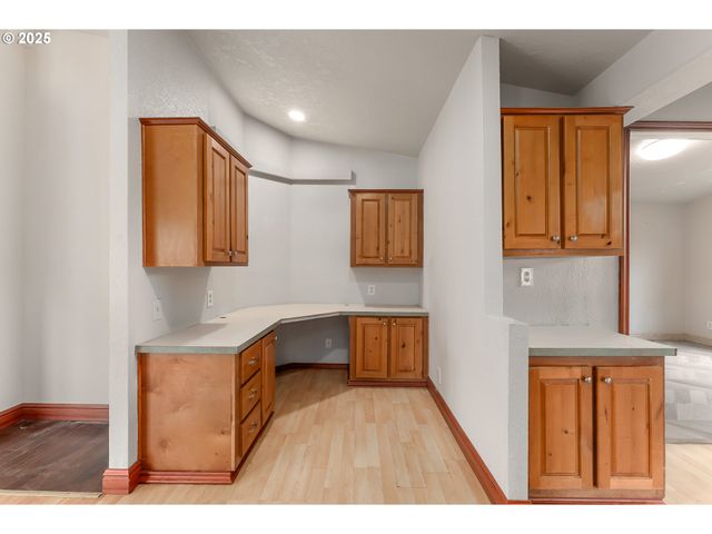 161 SOUTH Ave, Sutherlin, OR 97479