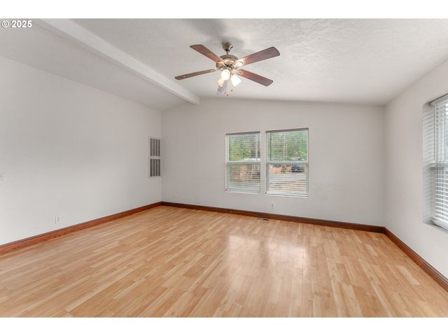 161 SOUTH Ave, Sutherlin, OR 97479