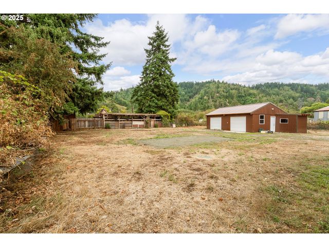 161 SOUTH Ave, Sutherlin, OR 97479