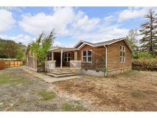 161 SOUTH Ave, Sutherlin, OR 97479