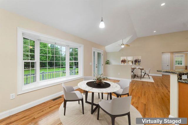 10 Zoe Lane, Newton, NH 03858