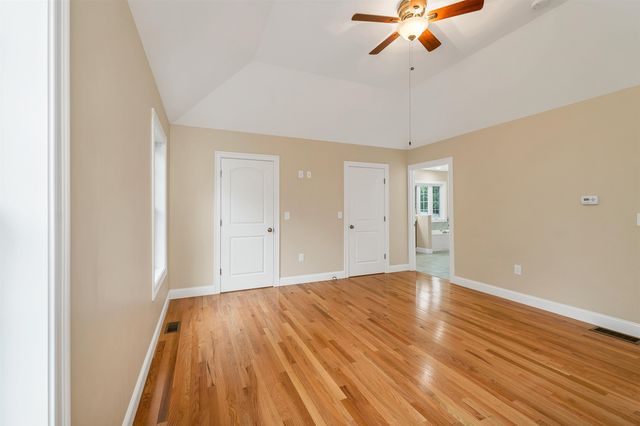 10 Zoe Lane, Newton, NH 03858