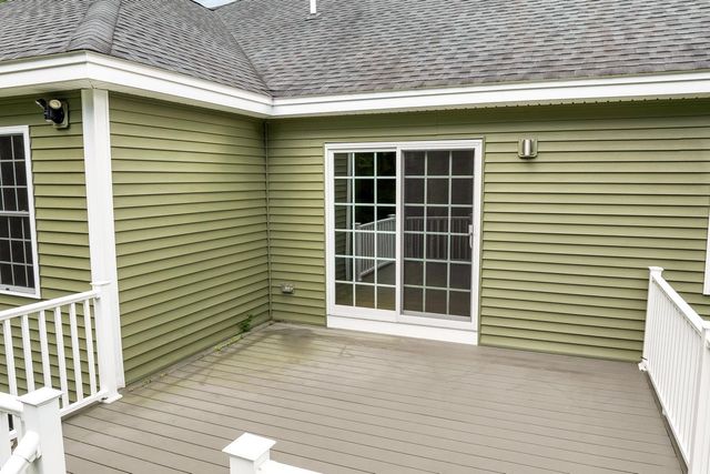 10 Zoe Lane, Newton, NH 03858