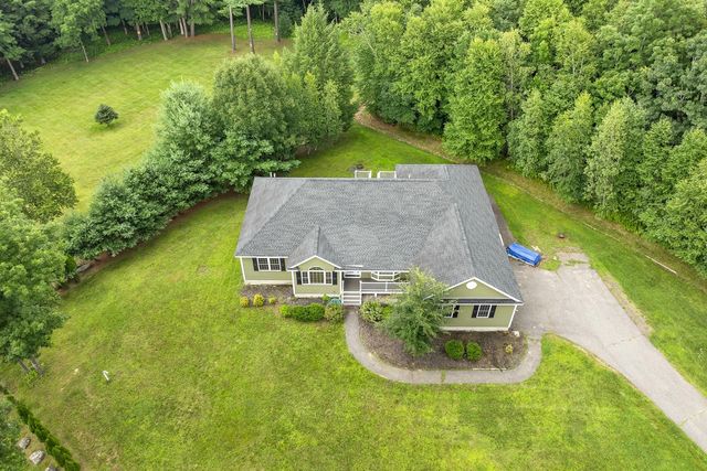 10 Zoe Lane, Newton, NH 03858