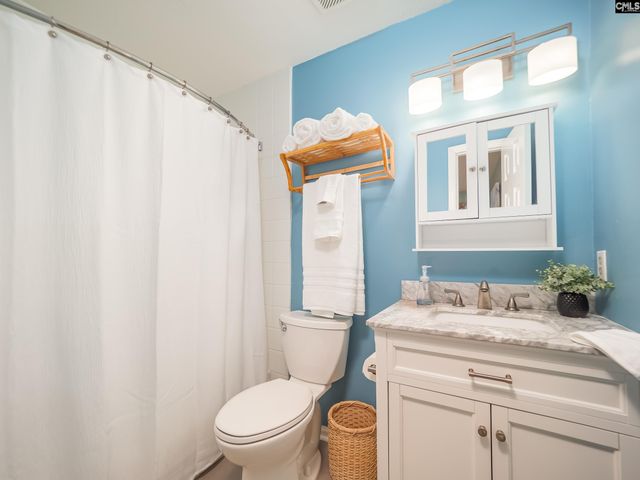 3 Lake Pointe Drive N, Columbia, SC 29229