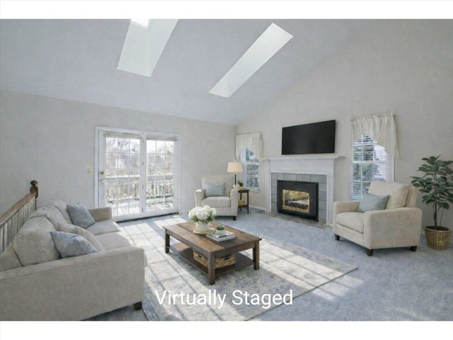 11 Walnut Lane, Essex Junction, VT 05452