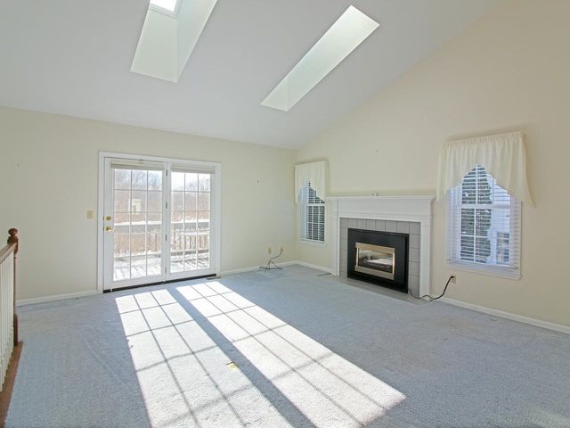 11 Walnut Lane, Essex Junction, VT 05452