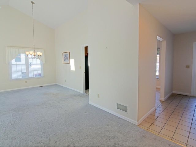 11 Walnut Lane, Essex Junction, VT 05452