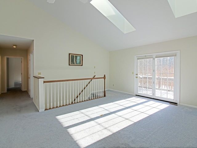 11 Walnut Lane, Essex Junction, VT 05452