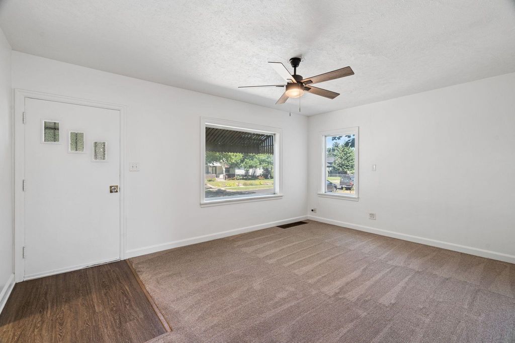 5504 N Post St, Spokane, WA 99205 photo 4