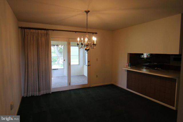 1370 WOODRIDGE DR, Middletown, PA 17057