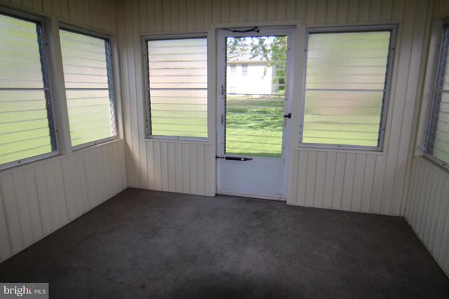 1370 WOODRIDGE DR, Middletown, PA 17057