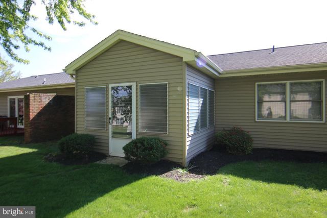 1370 WOODRIDGE DR, Middletown, PA 17057