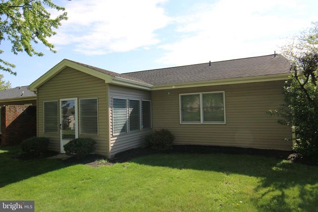 1370 WOODRIDGE DR, Middletown, PA 17057