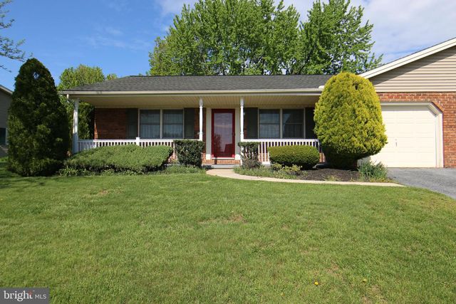 1370 WOODRIDGE DR, Middletown, PA 17057