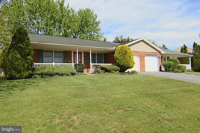 1370 WOODRIDGE DR, Middletown, PA 17057