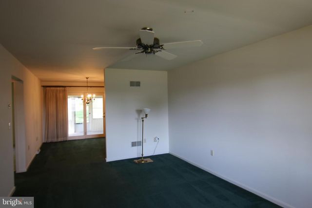 1370 WOODRIDGE DR, Middletown, PA 17057