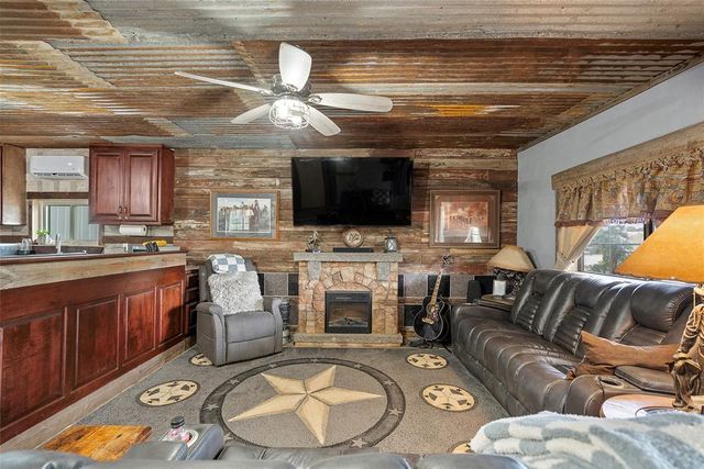 19254 N County Road 3360 Road, Stratford, OK 74872