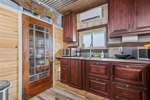 19254 N County Road 3360 Road, Stratford, OK 74872