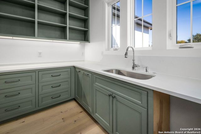 2026 Granada, New Braunfels, TX 78132