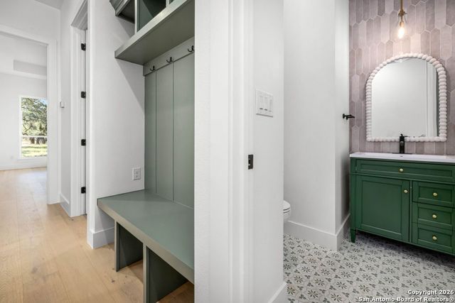 2026 Granada, New Braunfels, TX 78132