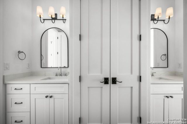 2026 Granada, New Braunfels, TX 78132