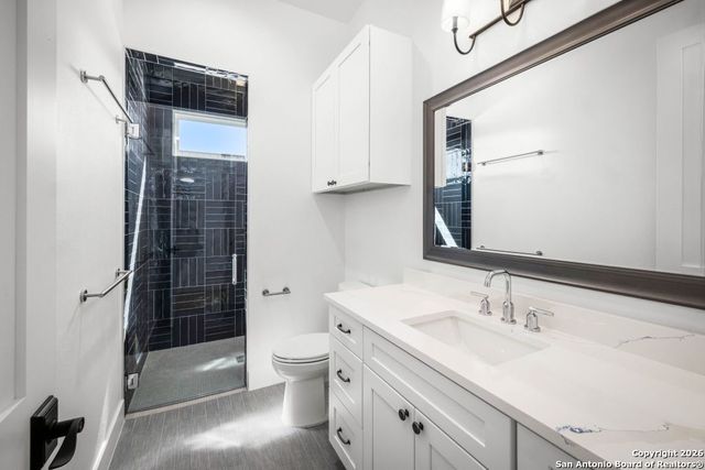 2026 Granada, New Braunfels, TX 78132