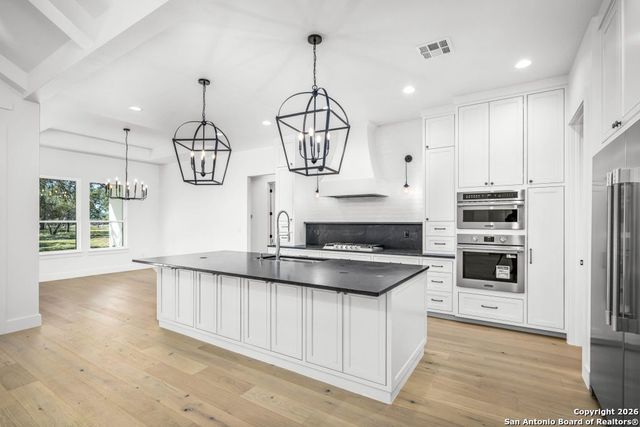 2026 Granada, New Braunfels, TX 78132