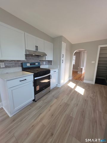 23 West Street, Wallingford, CT 06492