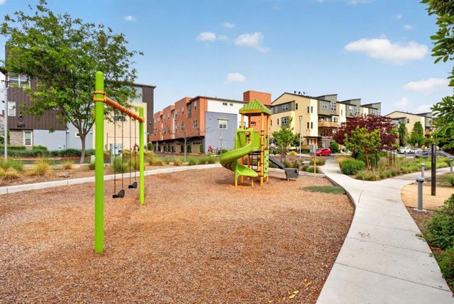 1860 Midnight Circle, San Jose, CA 95133