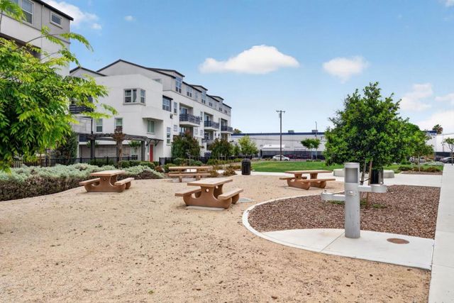 1860 Midnight Circle, San Jose, CA 95133