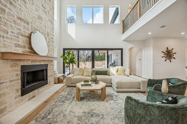 1811 Bermuda Street, Dallas, TX 75214