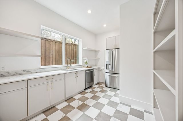 1811 Bermuda Street, Dallas, TX 75214