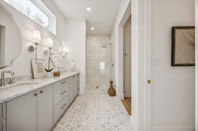 1811 Bermuda Street, Dallas, TX 75214