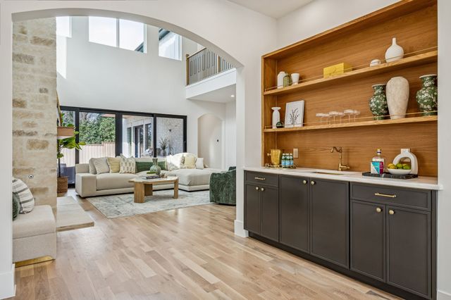 1811 Bermuda Street, Dallas, TX 75214