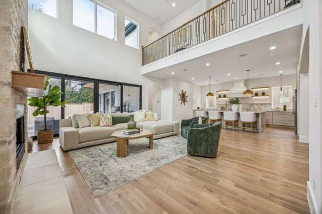 1811 Bermuda Street, Dallas, TX 75214