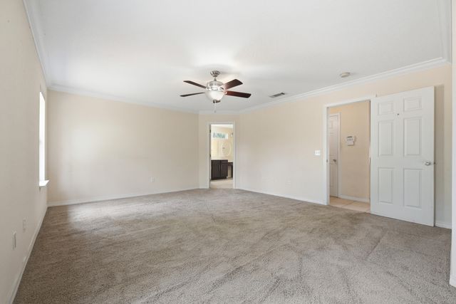 6556 Lansford Street, Navarre, FL 32566