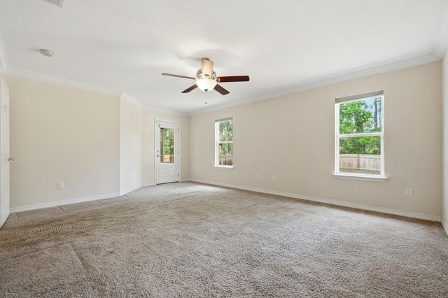 6556 Lansford Street, Navarre, FL 32566