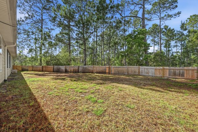 6556 Lansford Street, Navarre, FL 32566