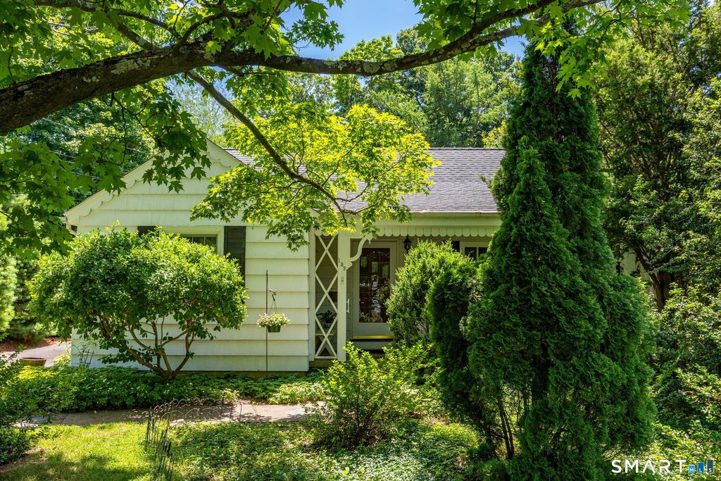 132 Fern Hill Road, Bristol, CT 06010