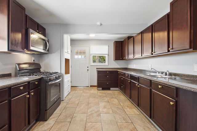 1677 Genessee Avenue, Columbus, OH 43211