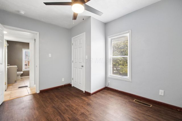 1677 Genessee Avenue, Columbus, OH 43211