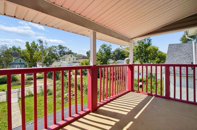 1677 Genessee Avenue, Columbus, OH 43211