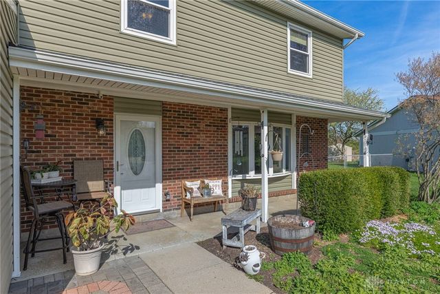 1011 Brookwood Court, Fairborn, OH 45324