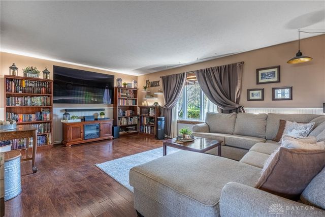 1011 Brookwood Court, Fairborn, OH 45324