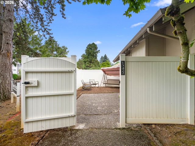 13422 Se MCGILLIVRAY Blvd, Vancouver, WA 98683